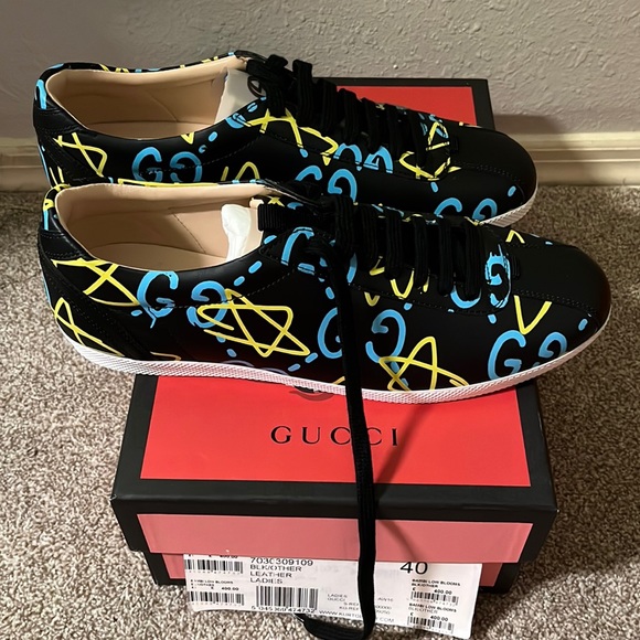 Gucci Ghost Sneaker - Picture 1 of 7